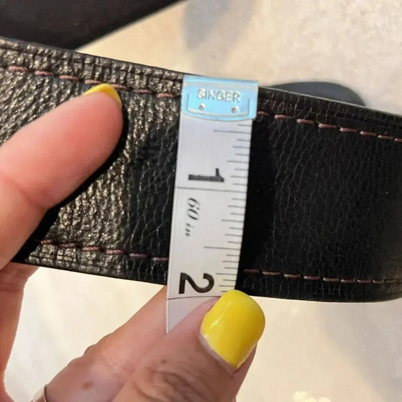 Fossil Womens Black Genuine Leather Belt 2" Wide Buckle Max 40" Classic Chic - Picture 10 of 11